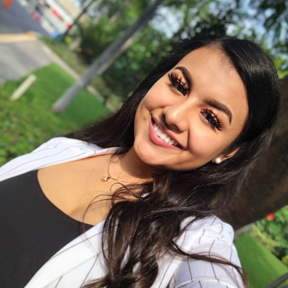 Meet your Posher, Ariana